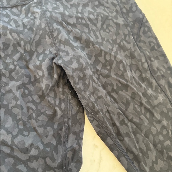 Black Leopard Print Leggings - Picture 3 of 4